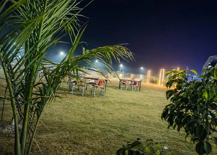 Pushp Vatika Hotel & Resort